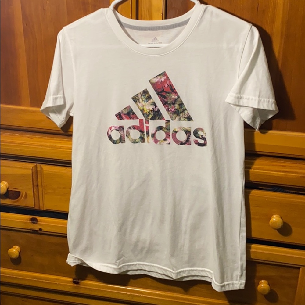 Adidas tshirt